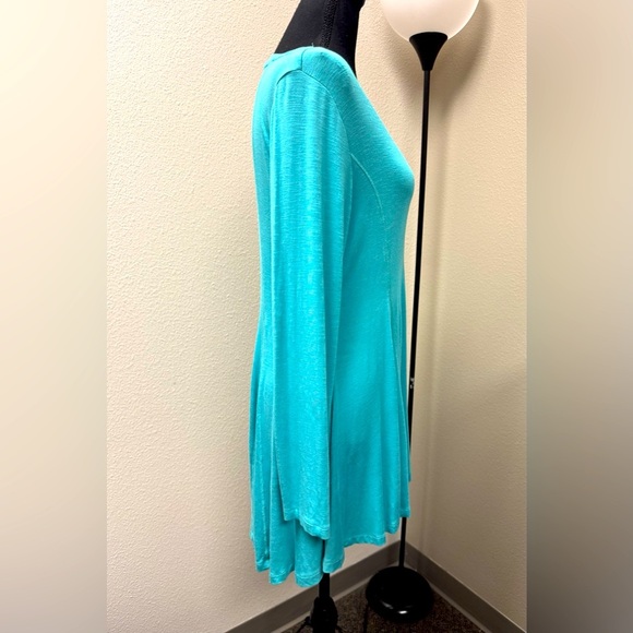 Soft Surroundings Blue Long Sleeve Fitted V Neck  Tunic size Small - Picture 4 of 8